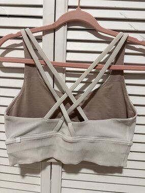 Lululemon Seamless Crisscross Back Bralette size 8- Taupe & Cream